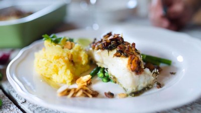 Lieu jaune grill&eacute; et pur&eacute;e vanill&eacute;e